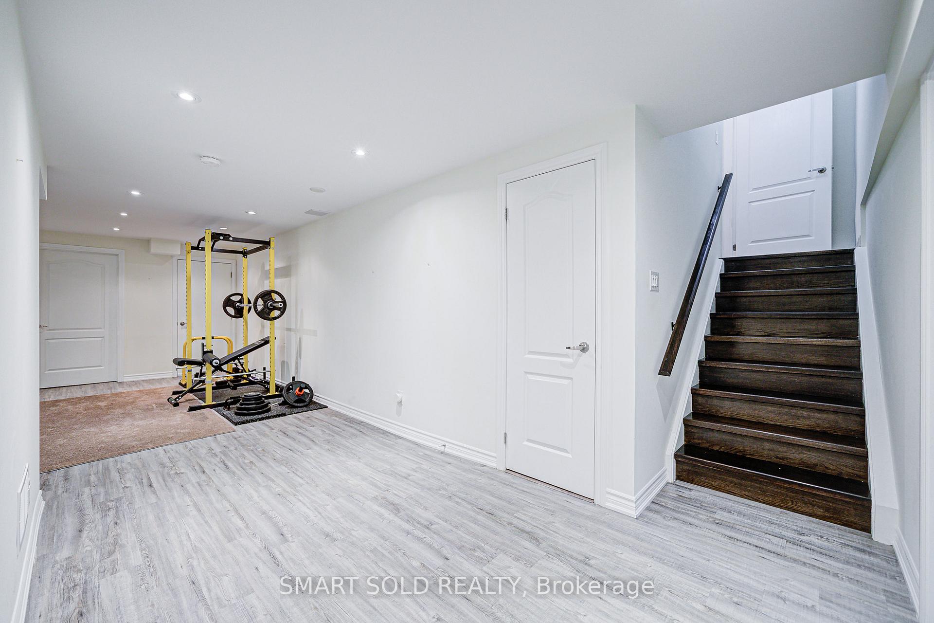 Photo 38 of 24 Burgundy Trail, Vaughan, Patterson — HOMEH