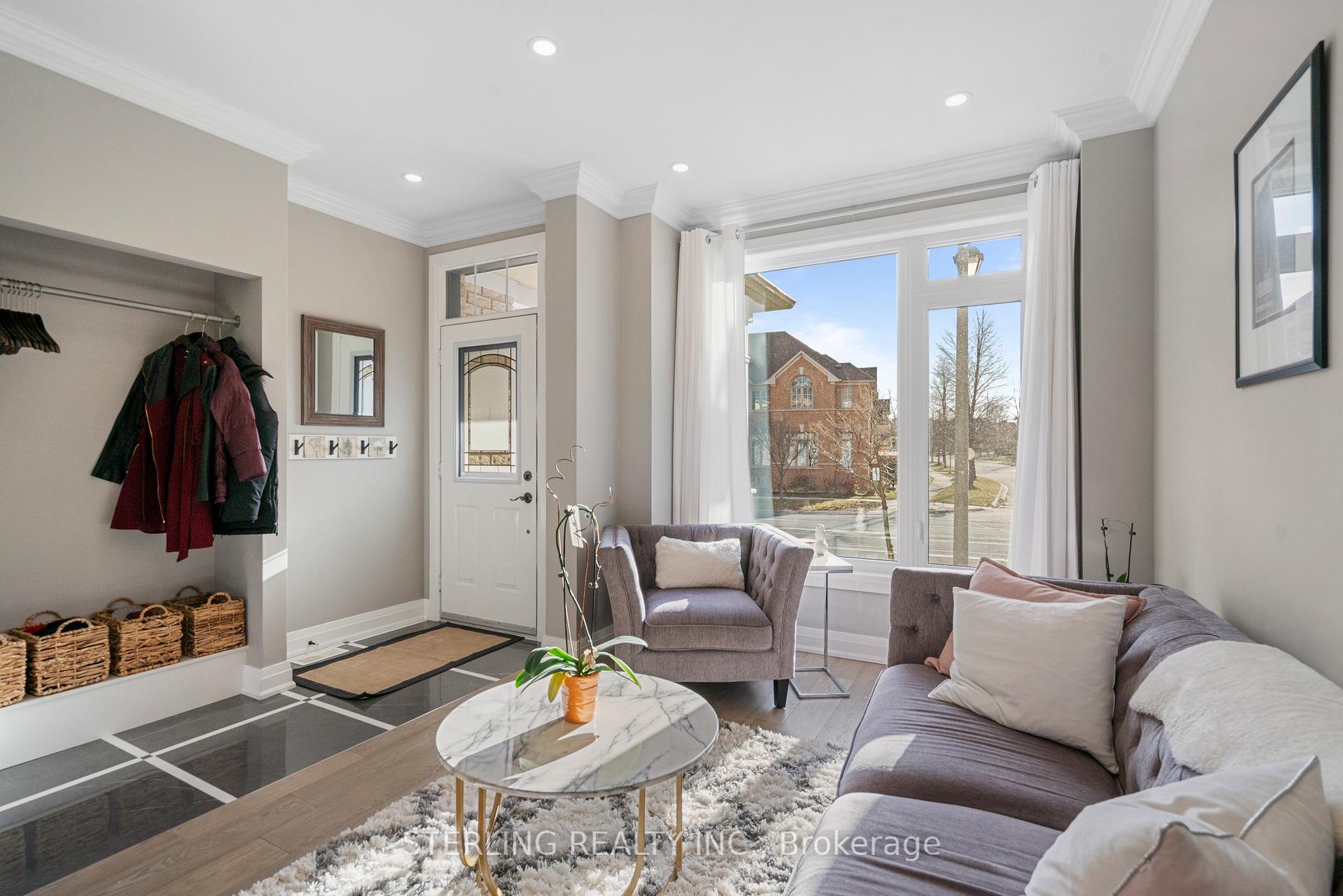 Photo 3 of 206 Bur Oak Avenue, Markham, Berczy — HOMEH