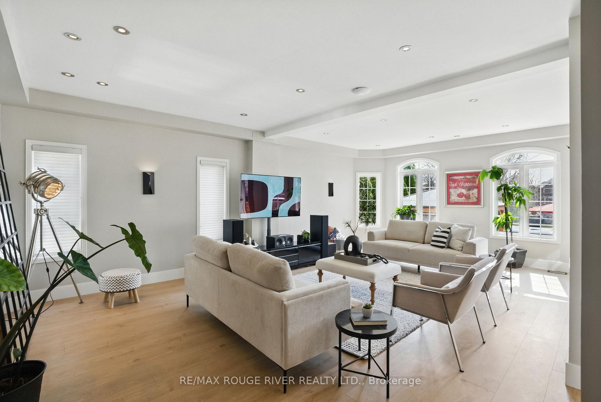 Photo 7 of 14 Mackey Drive, Whitby, Lynde Creek — HOMEH