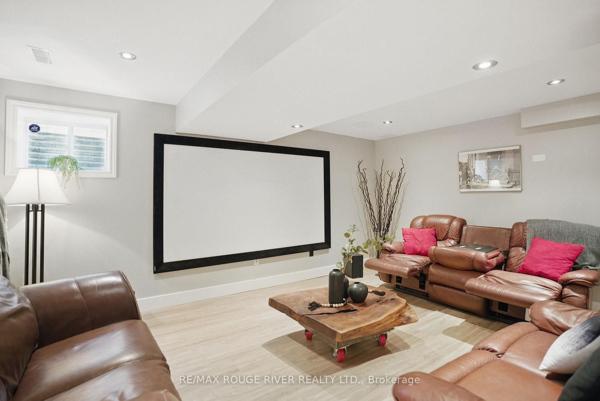 Photo 36 of 14 Mackey Drive, Whitby, Lynde Creek — HOMEH
