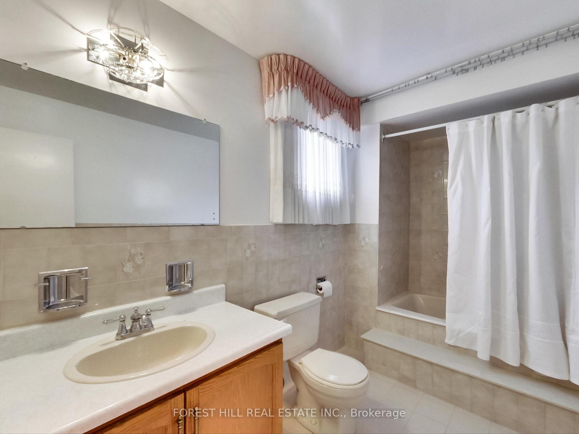 Photo 25 of 62 Adrian Crescent, Markham, Raymerville — HOMEH