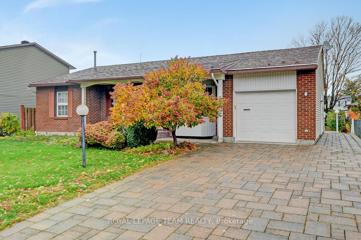 Photo 1 of 16 Barnstable Drive, Ottawa, Barrhaven - Knollsbrook — HOMEH