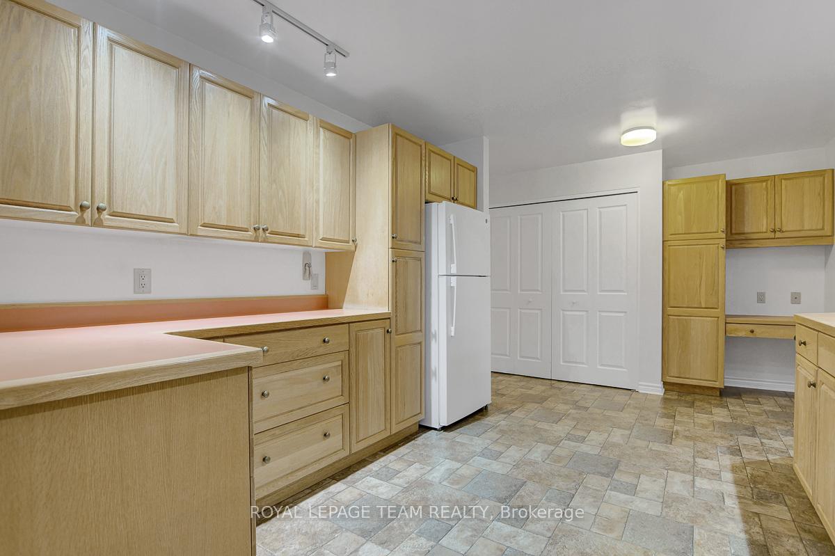 Photo 9 of 16 Barnstable Drive, Ottawa, Barrhaven - Knollsbrook — HOMEH