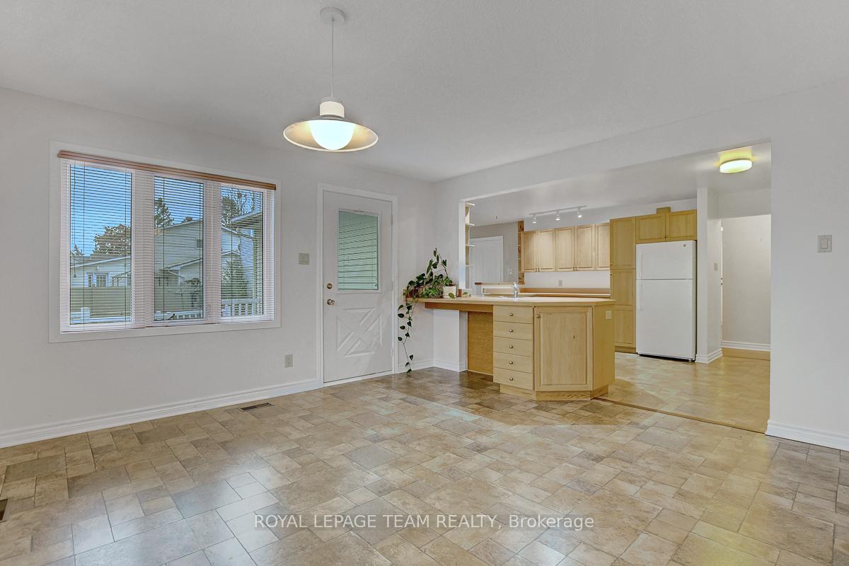 Photo 19 of 16 Barnstable Drive, Ottawa, Barrhaven - Knollsbrook — HOMEH