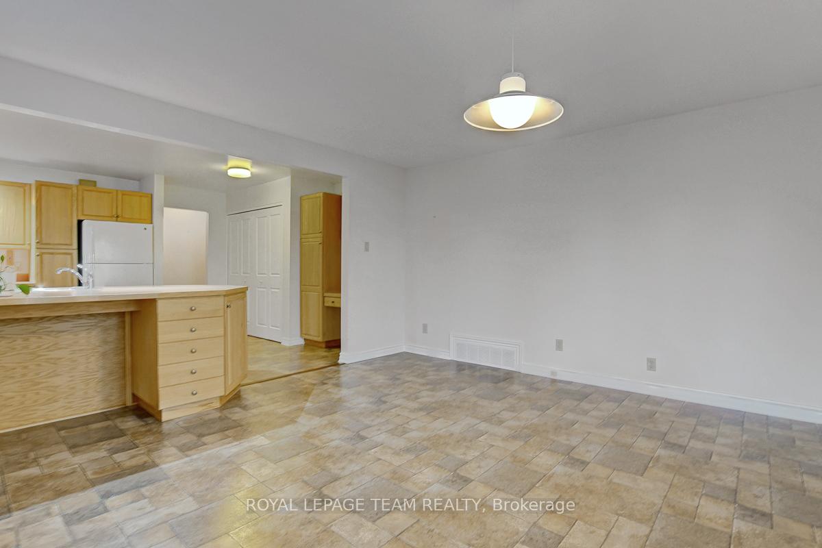 Photo 21 of 16 Barnstable Drive, Ottawa, Barrhaven - Knollsbrook — HOMEH