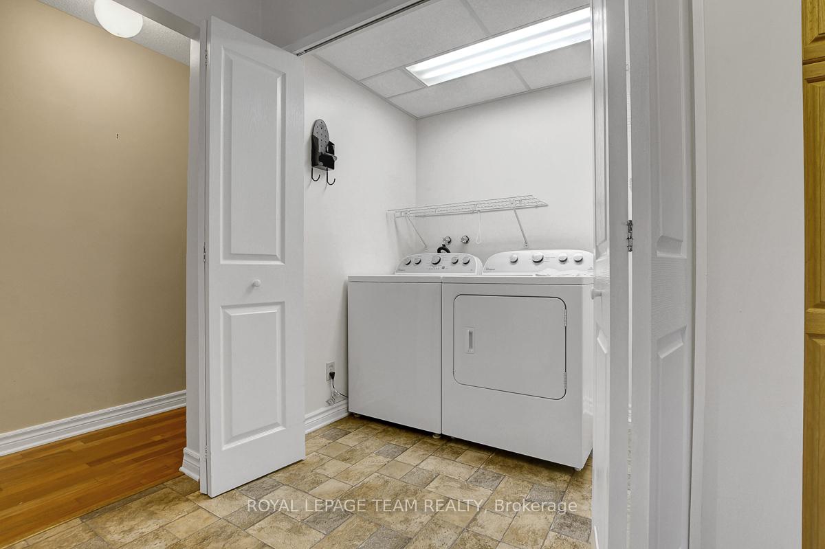Photo 15 of 16 Barnstable Drive, Ottawa, Barrhaven - Knollsbrook — HOMEH
