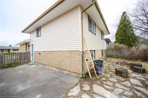 Photo 42 of 48 Larchwood Circle, Welland, N. Welland — HOMEH