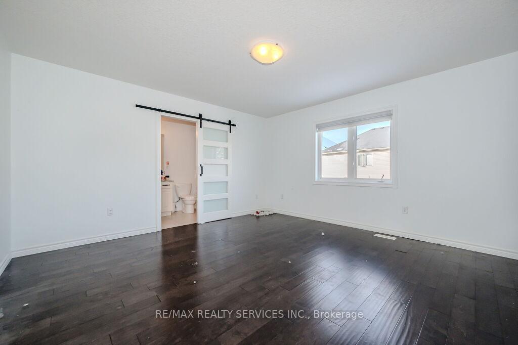 Photo 14 of 34 Andover Drive, Woolwich — HOMEH