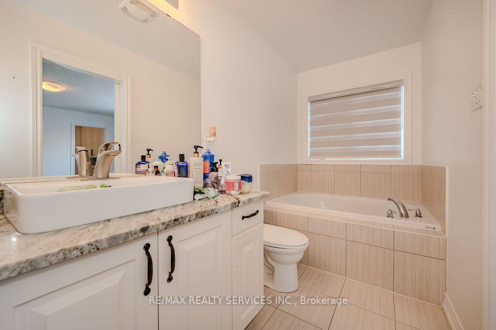 Photo 18 of 34 Andover Drive, Woolwich — HOMEH