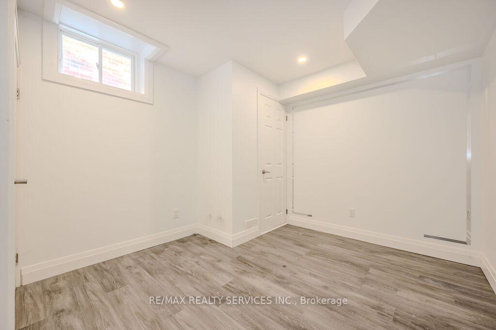 Photo 33 of 34 Andover Drive, Woolwich — HOMEH