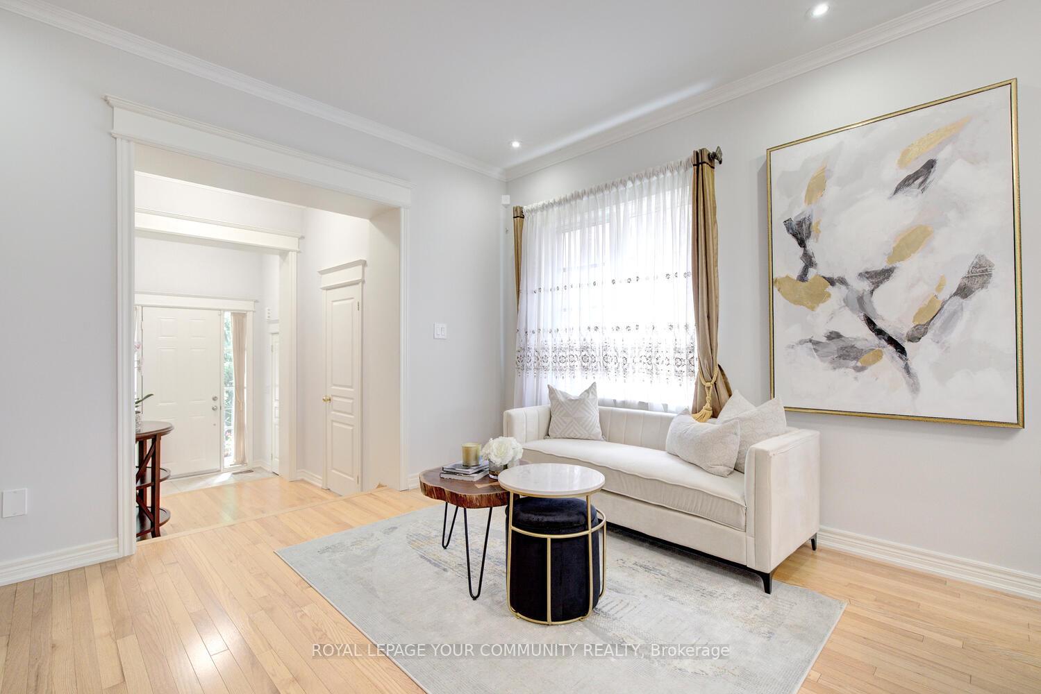 Photo 11 of 24 Mill River Drive, Vaughan, Patterson — HOMEH