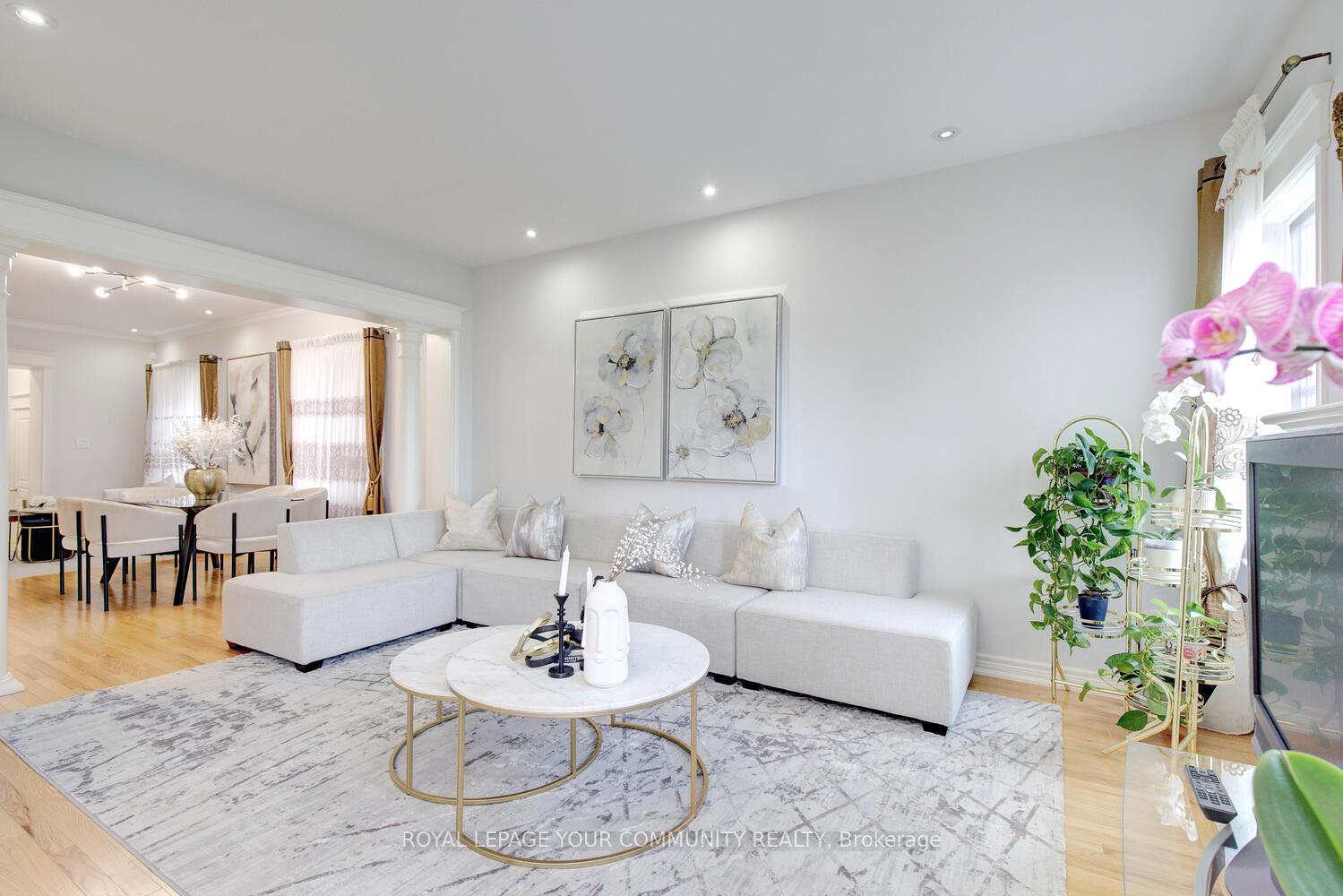 Photo 20 of 24 Mill River Drive, Vaughan, Patterson — HOMEH