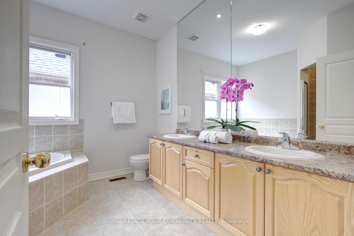 Photo 35 of 24 Mill River Drive, Vaughan, Patterson — HOMEH
