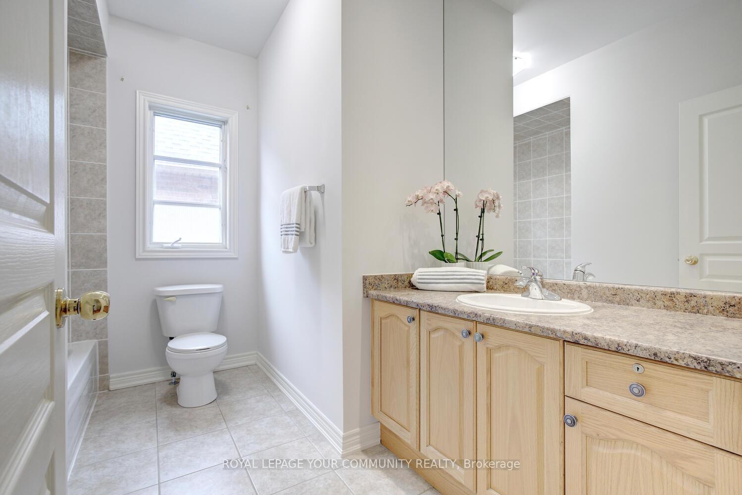 Photo 38 of 24 Mill River Drive, Vaughan, Patterson — HOMEH