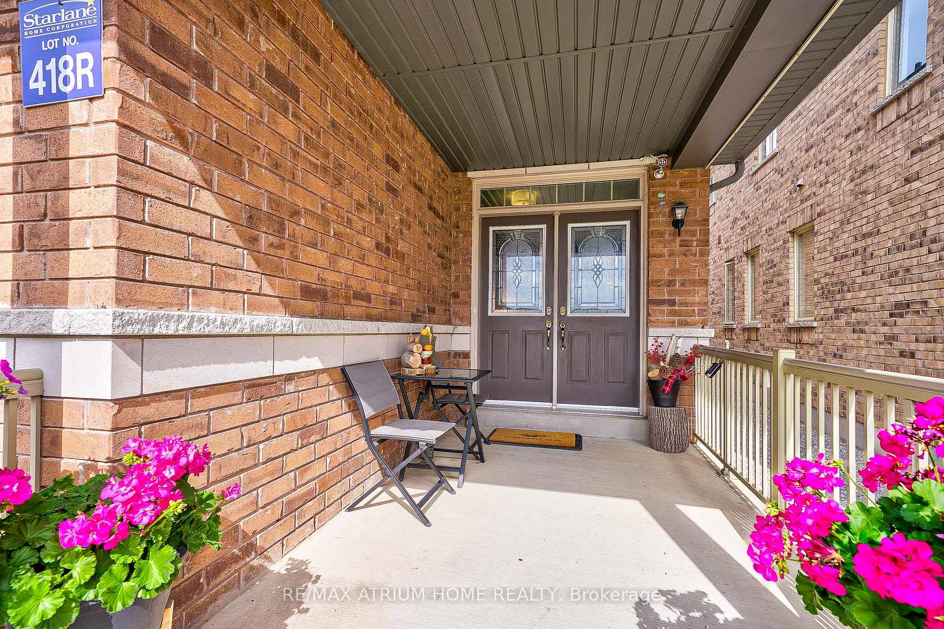 Photo 3 of 270 Wilfred Murison Avenue, Markham, Berczy — HOMEH