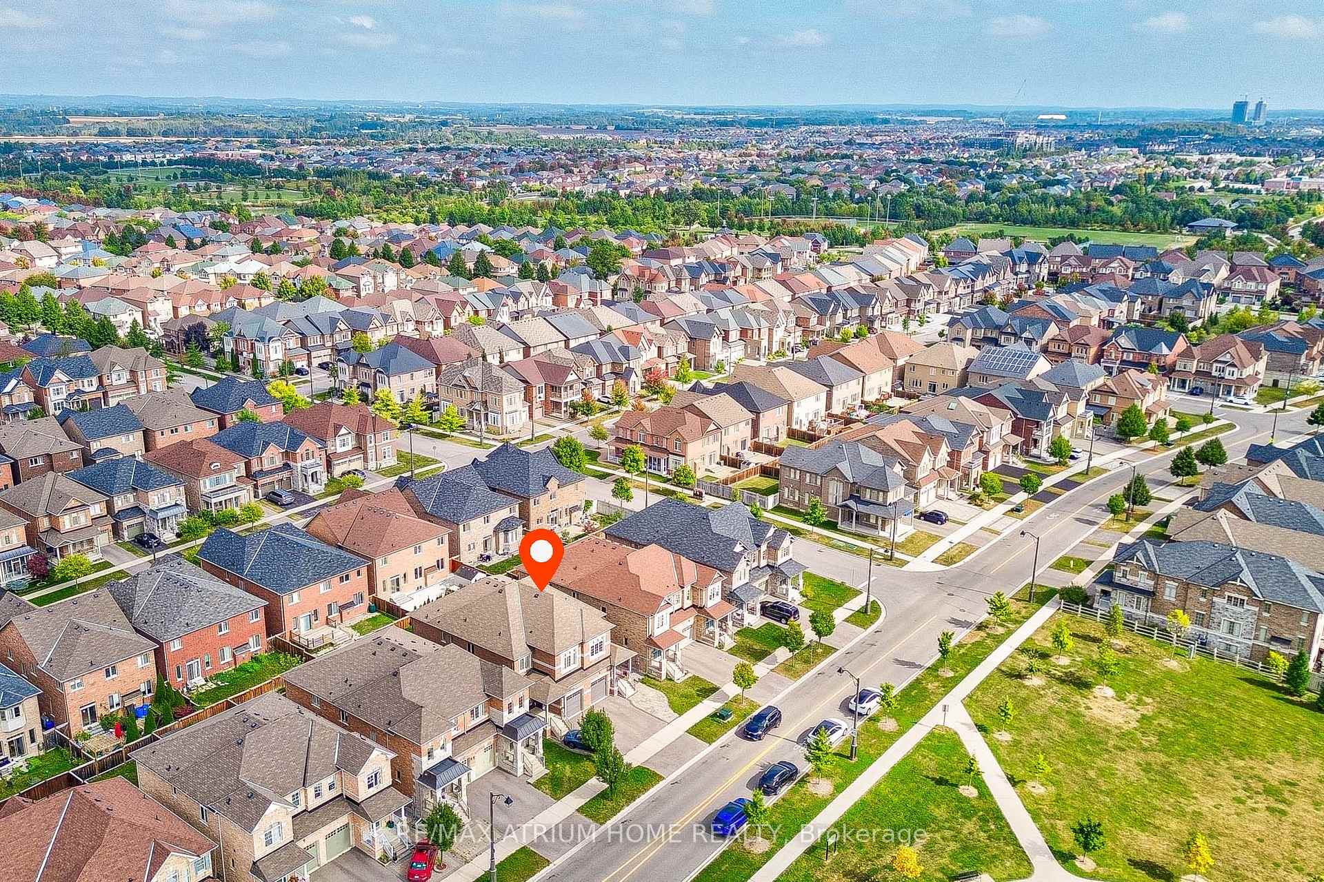 Photo 7 of 270 Wilfred Murison Avenue, Markham, Berczy — HOMEH