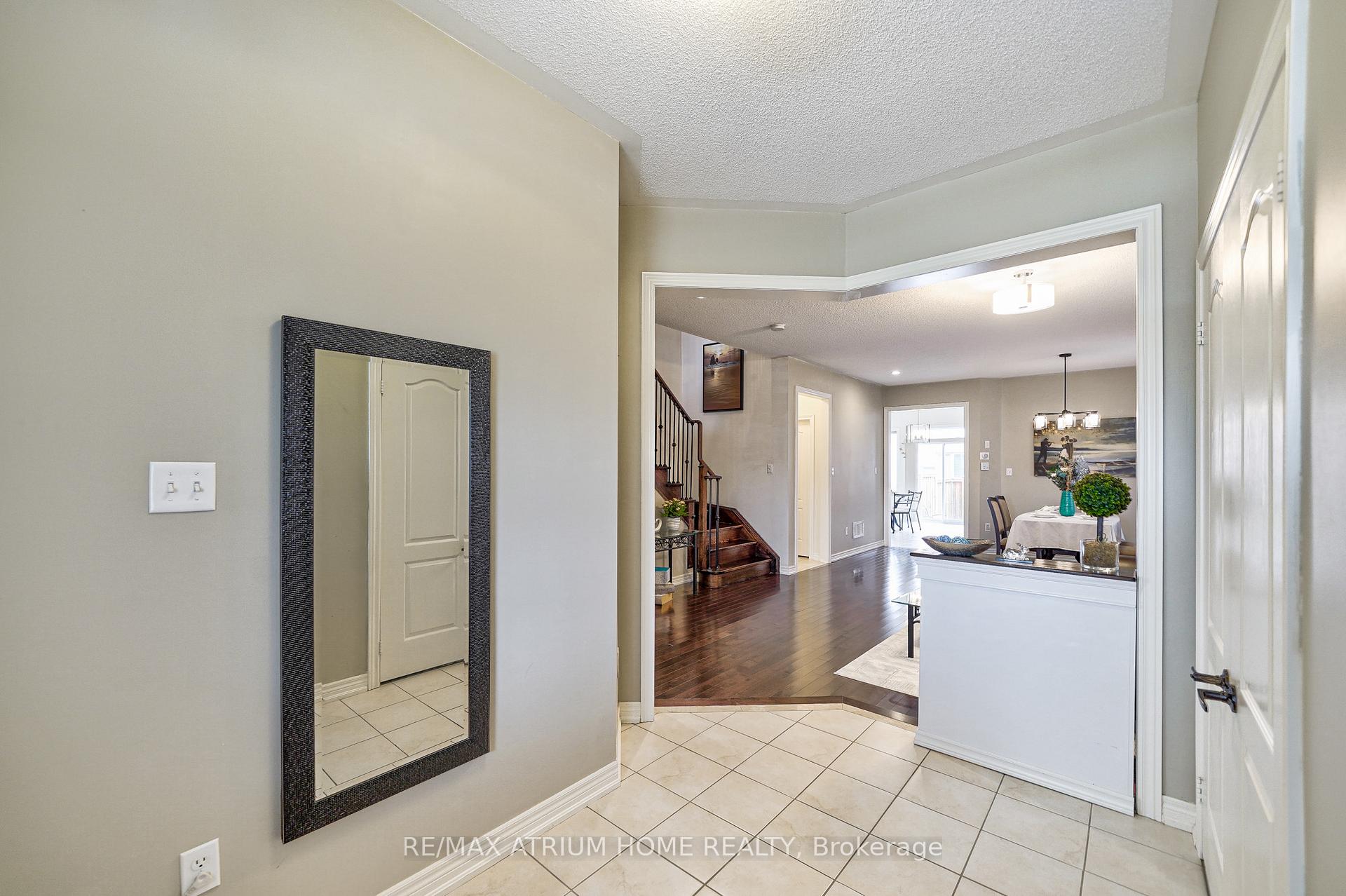 Photo 13 of 270 Wilfred Murison Avenue, Markham, Berczy — HOMEH