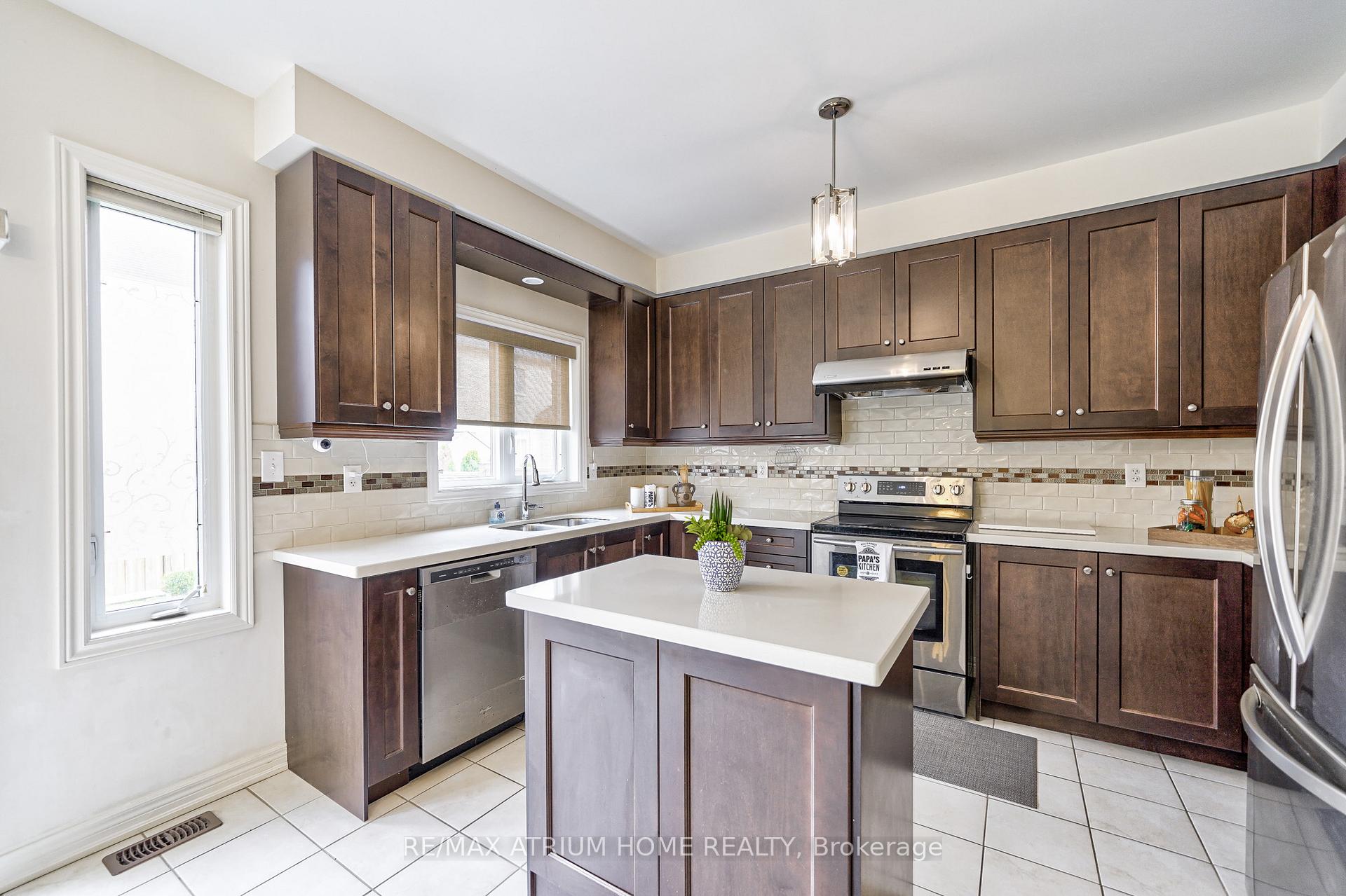 Photo 22 of 270 Wilfred Murison Avenue, Markham, Berczy — HOMEH