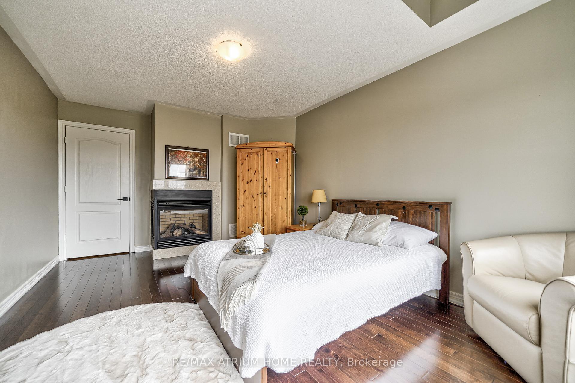 Photo 25 of 270 Wilfred Murison Avenue, Markham, Berczy — HOMEH