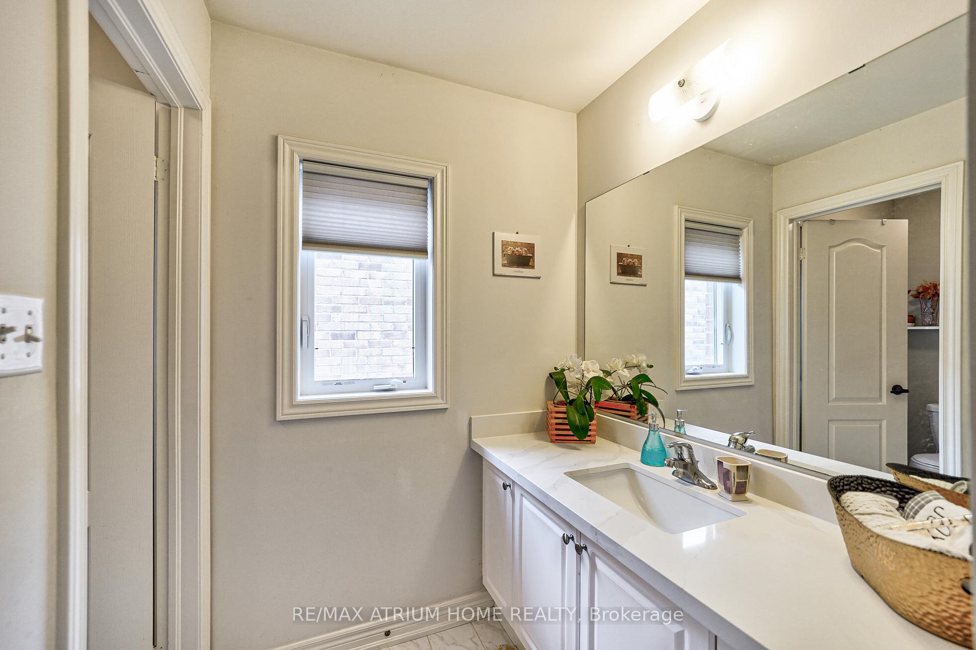 Photo 37 of 270 Wilfred Murison Avenue, Markham, Berczy — HOMEH