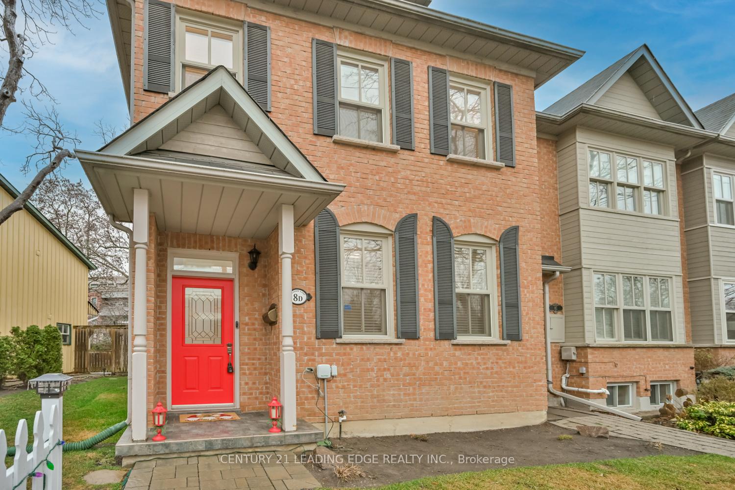 Photo 3 of 8D Station Lane, Markham, Unionville — HOMEH