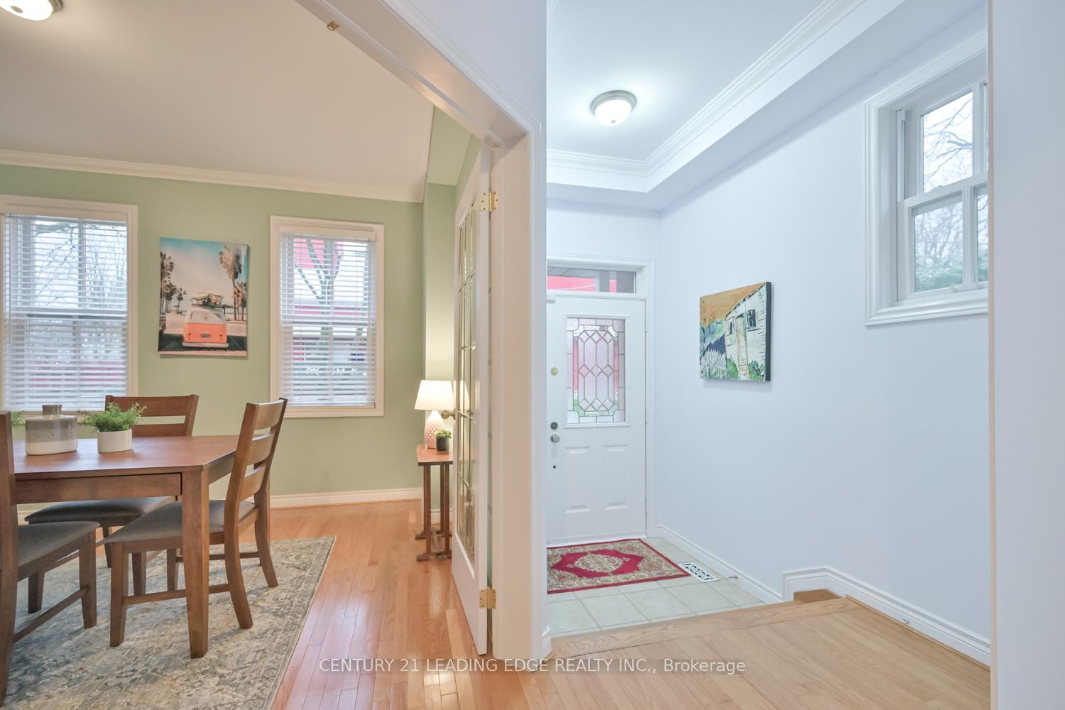 Photo 5 of 8D Station Lane, Markham, Unionville — HOMEH