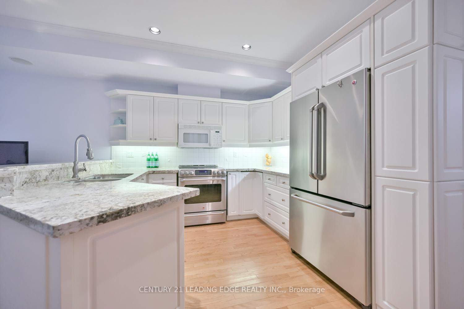 Photo 10 of 8D Station Lane, Markham, Unionville — HOMEH
