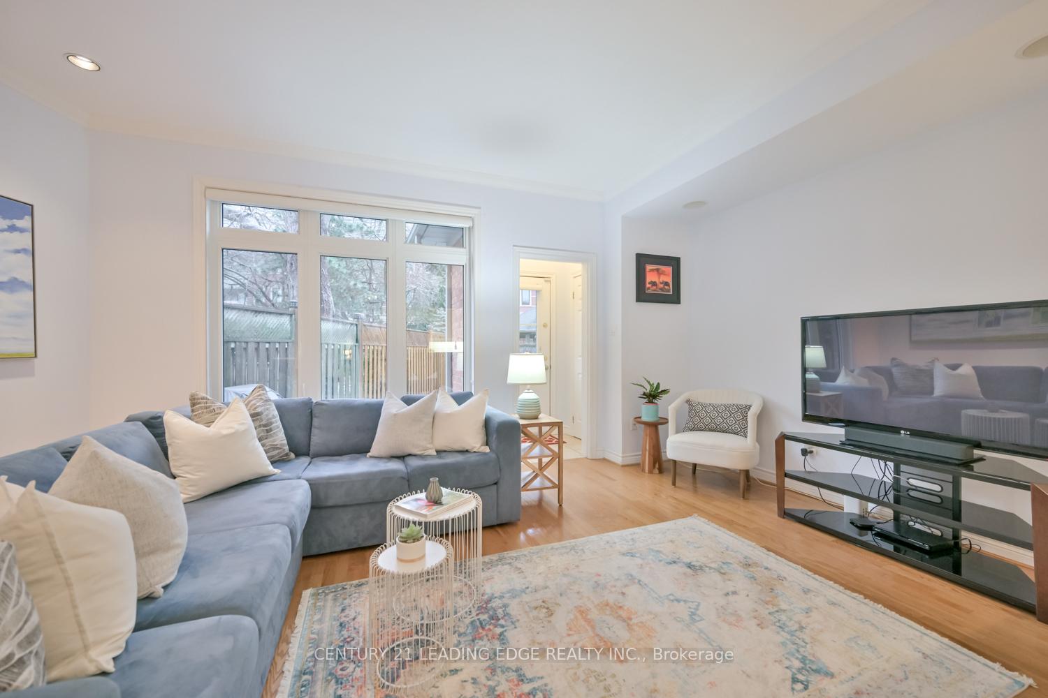 Photo 13 of 8D Station Lane, Markham, Unionville — HOMEH