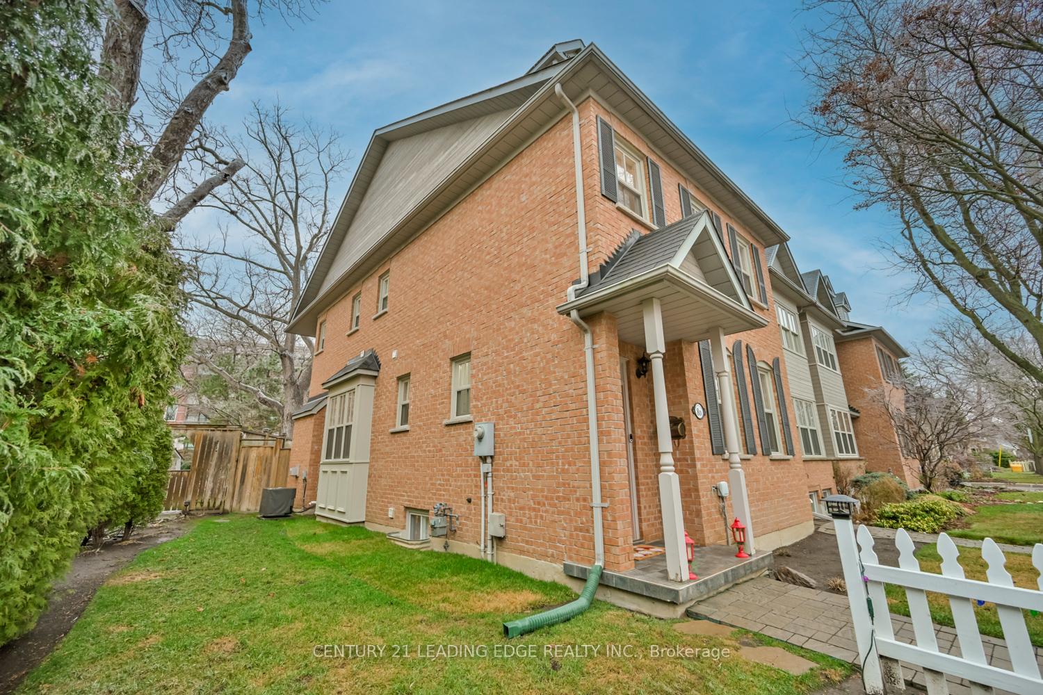 Photo 31 of 8D Station Lane, Markham, Unionville — HOMEH