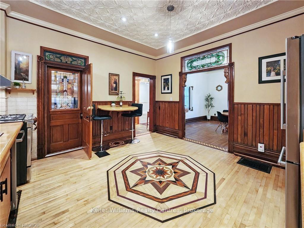 Photo 11 of 220 Marsh Street, Blue Mountains — HOMEH