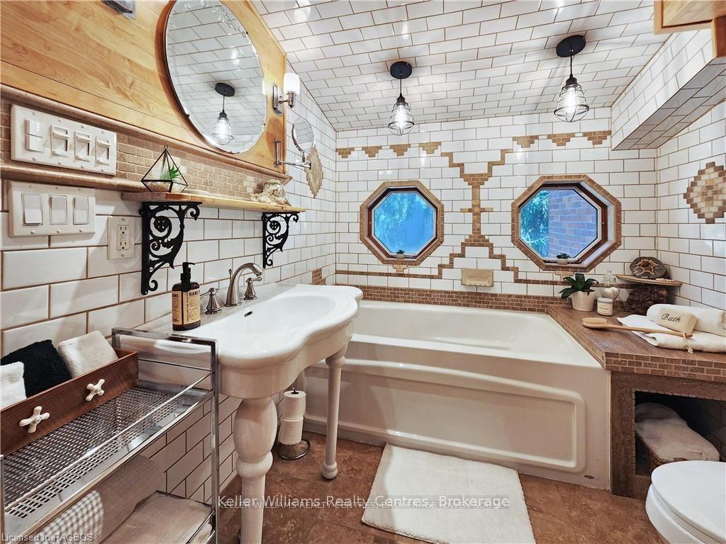 Photo 21 of 220 Marsh Street, Blue Mountains — HOMEH