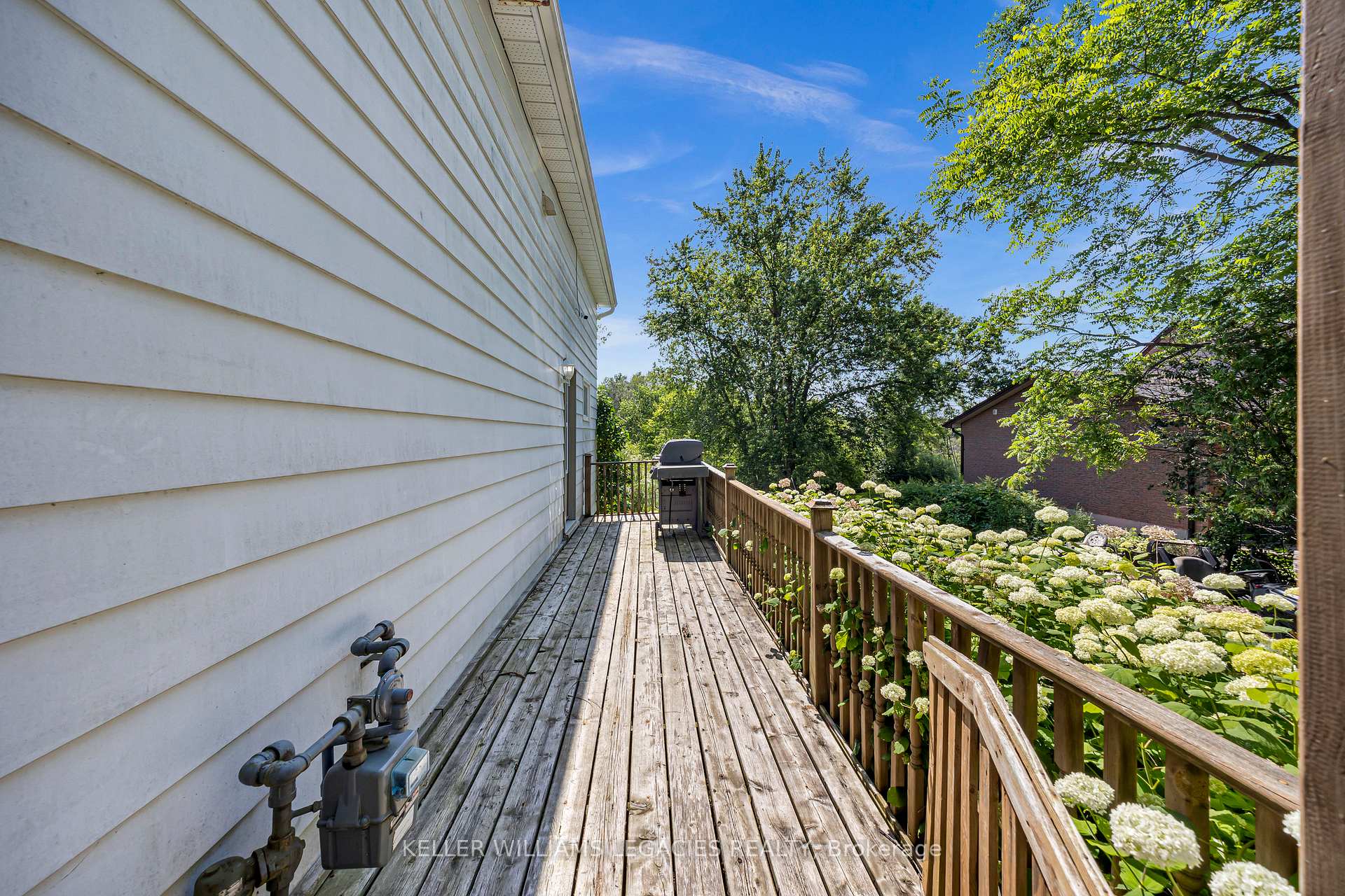 Photo 4 of 9070 Ashburn Road, Whitby, Rural Whitby — HOMEH