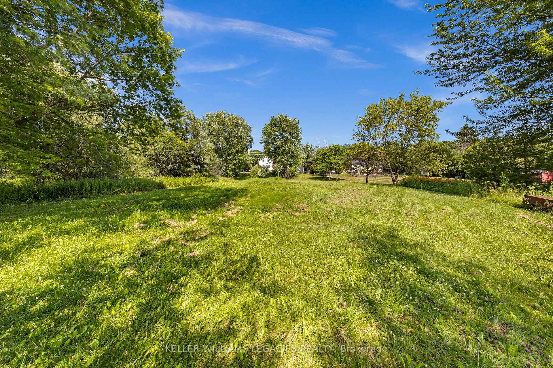 Photo 9 of 9070 Ashburn Road, Whitby, Rural Whitby — HOMEH