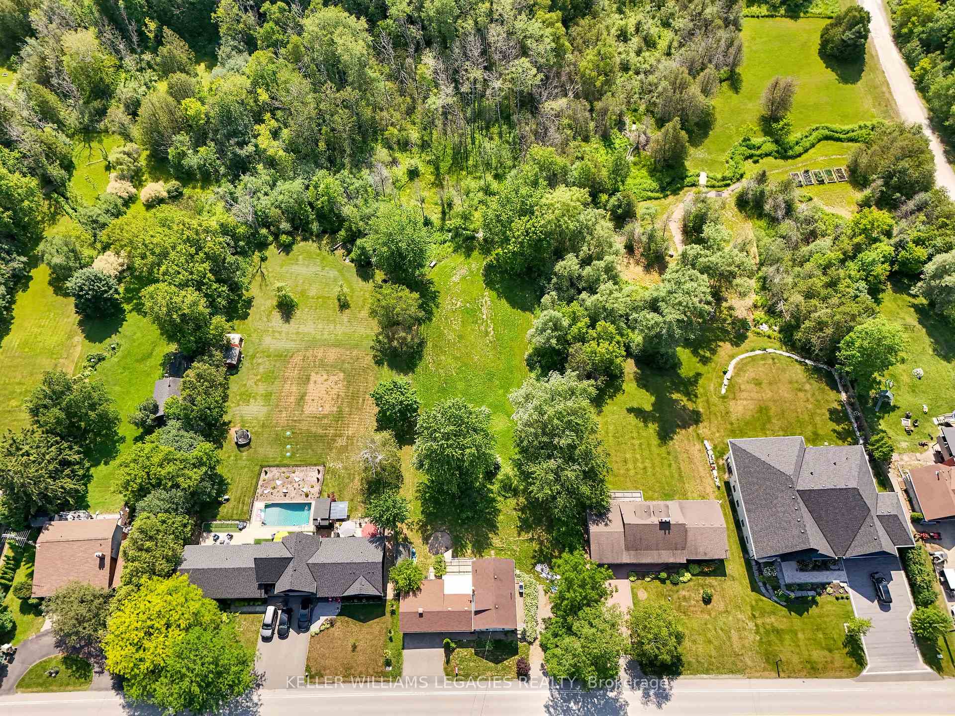 Photo 33 of 9070 Ashburn Road, Whitby, Rural Whitby — HOMEH