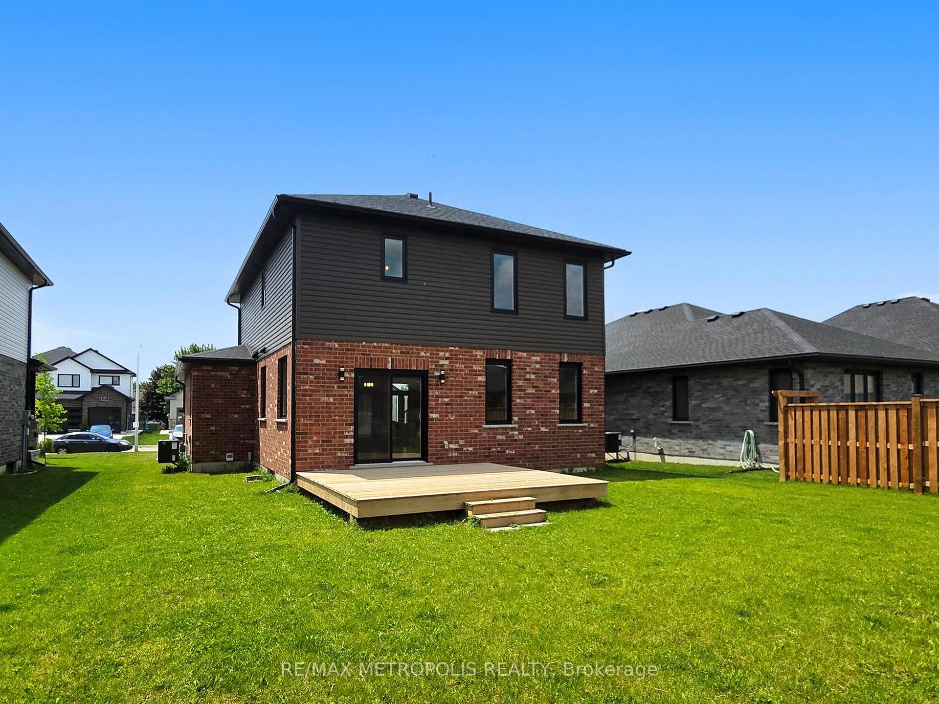 Photo 36 of 209 Duncan Street, West Perth, Mitchell — HOMEH