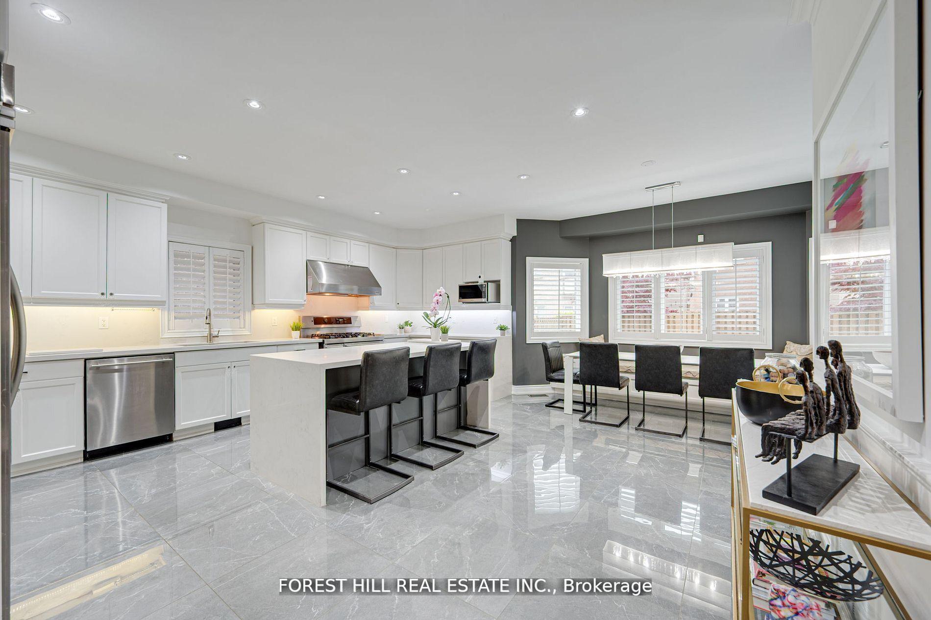 Photo 3 of 139 Ner Israel Drive S, Vaughan, Patterson — HOMEH