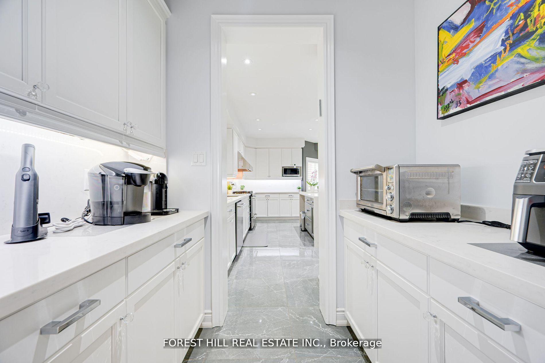 Photo 6 of 139 Ner Israel Drive S, Vaughan, Patterson — HOMEH