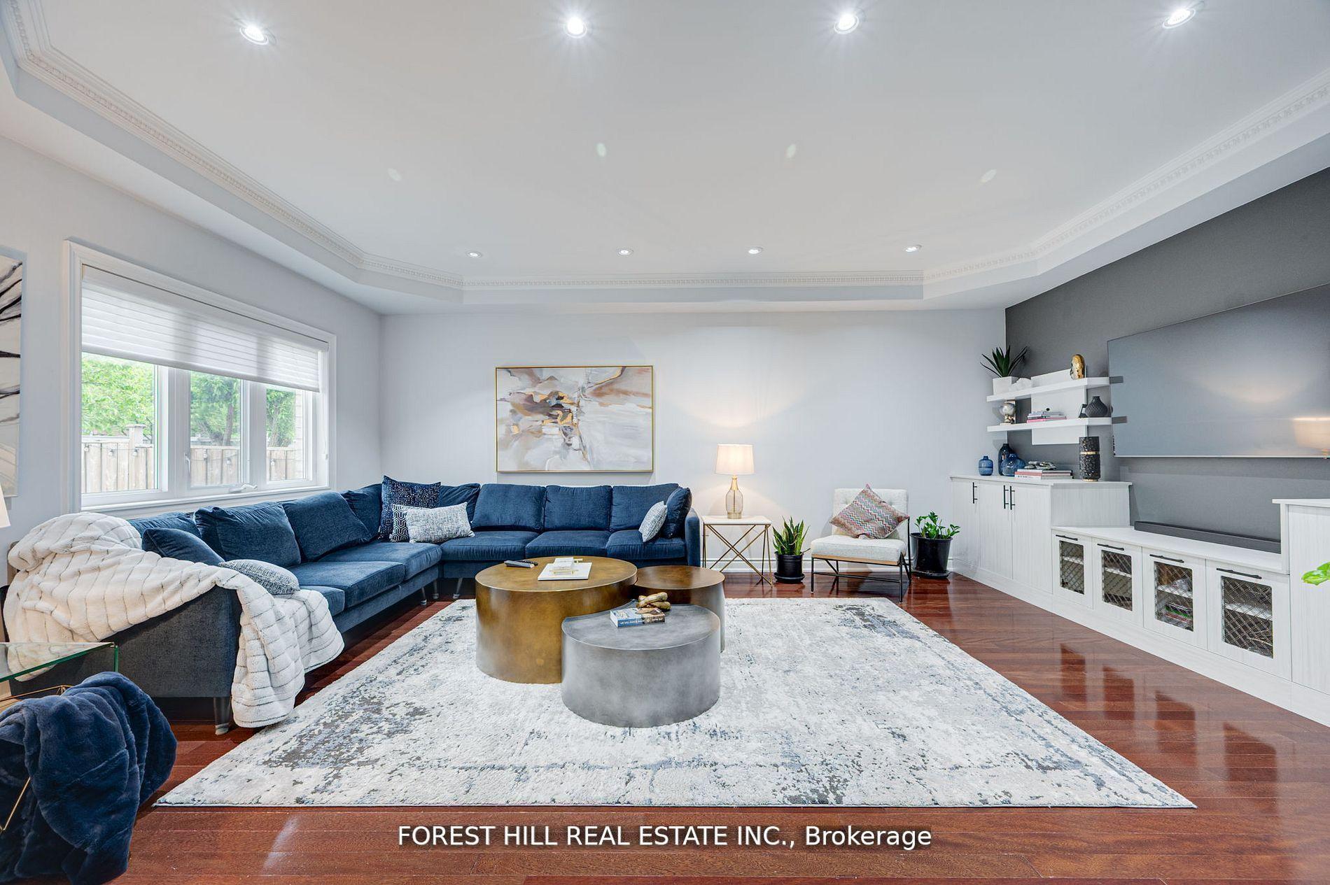Photo 9 of 139 Ner Israel Drive S, Vaughan, Patterson — HOMEH