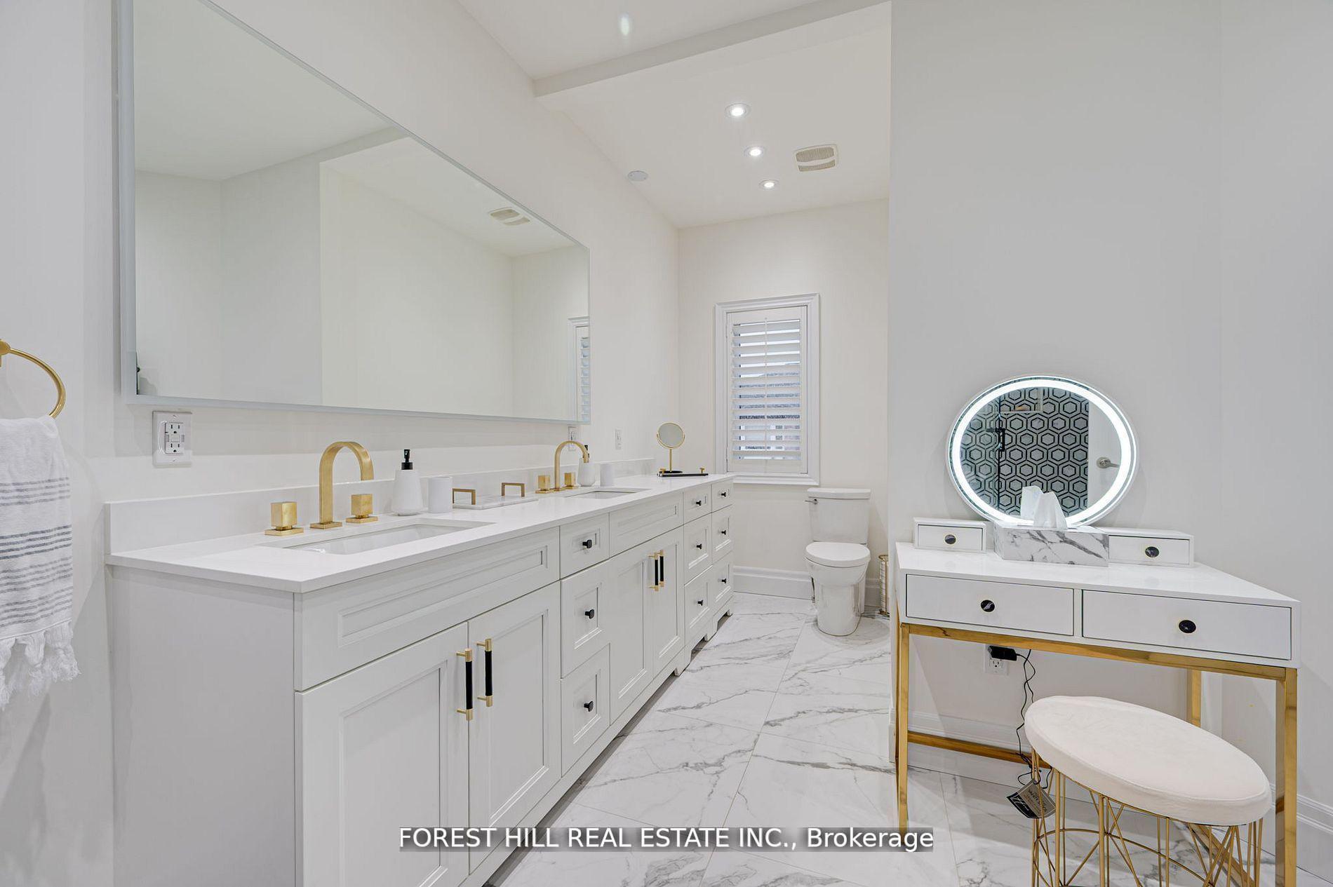 Photo 14 of 139 Ner Israel Drive S, Vaughan, Patterson — HOMEH