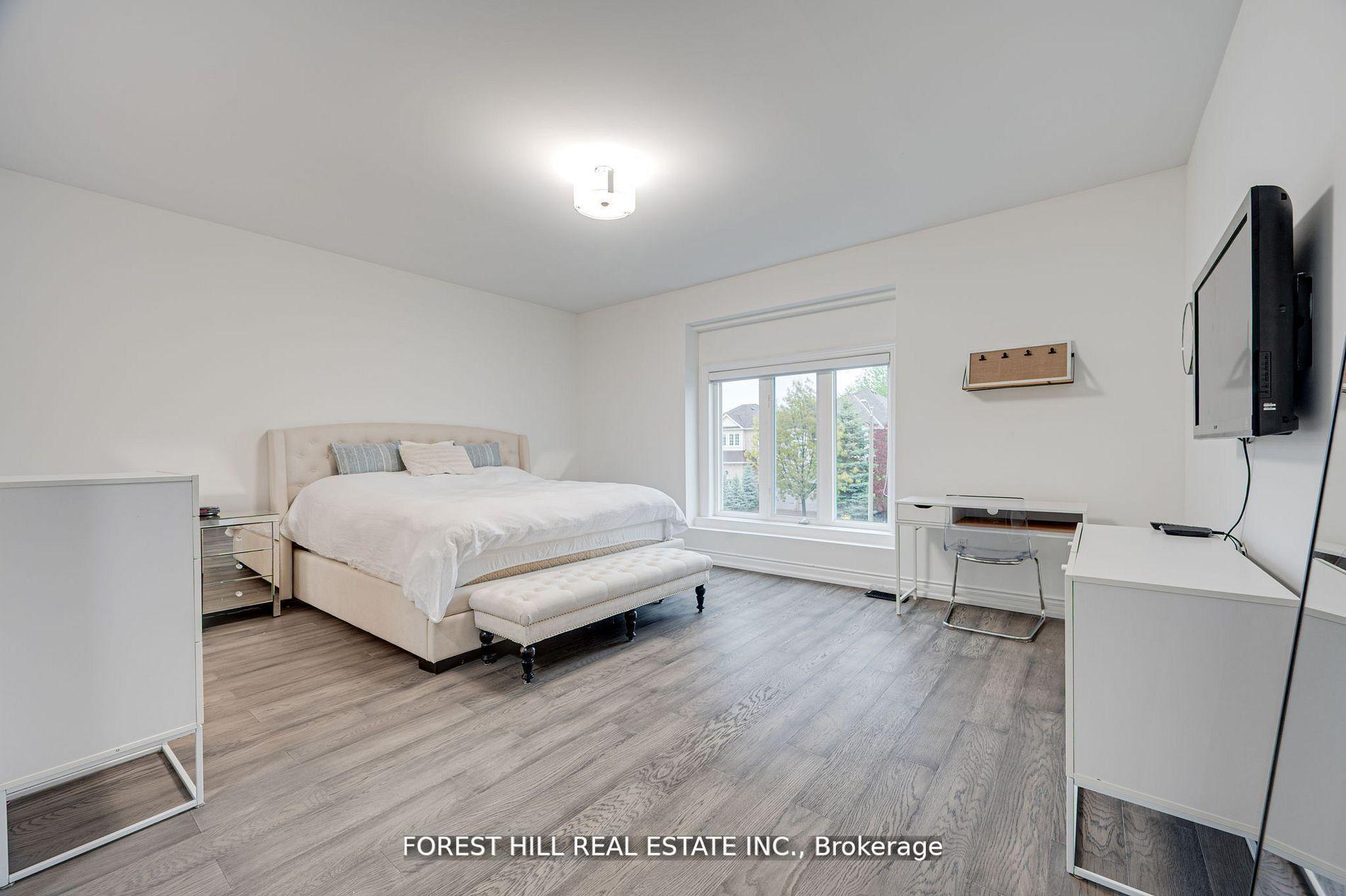 Photo 16 of 139 Ner Israel Drive S, Vaughan, Patterson — HOMEH