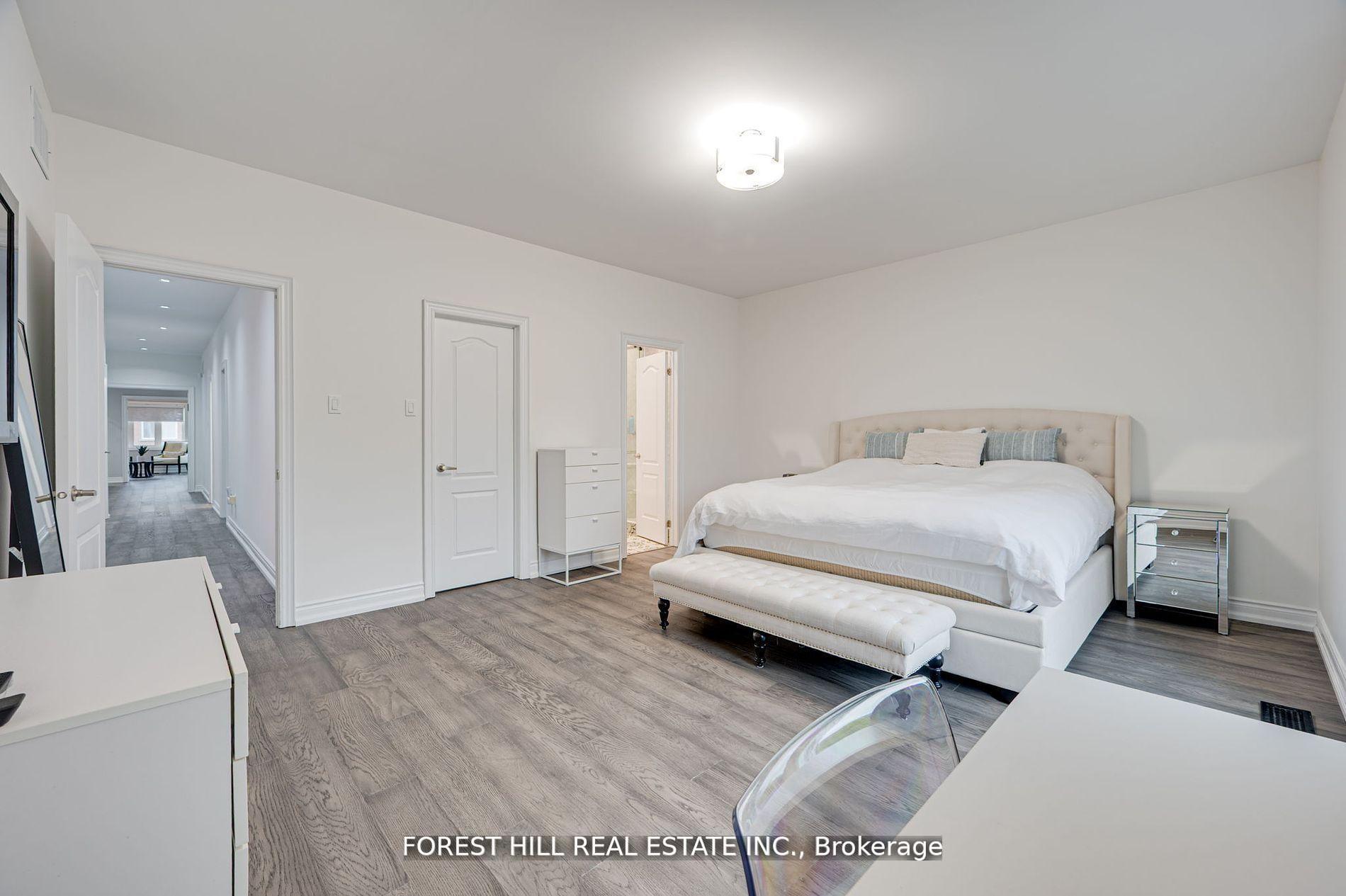 Photo 17 of 139 Ner Israel Drive S, Vaughan, Patterson — HOMEH