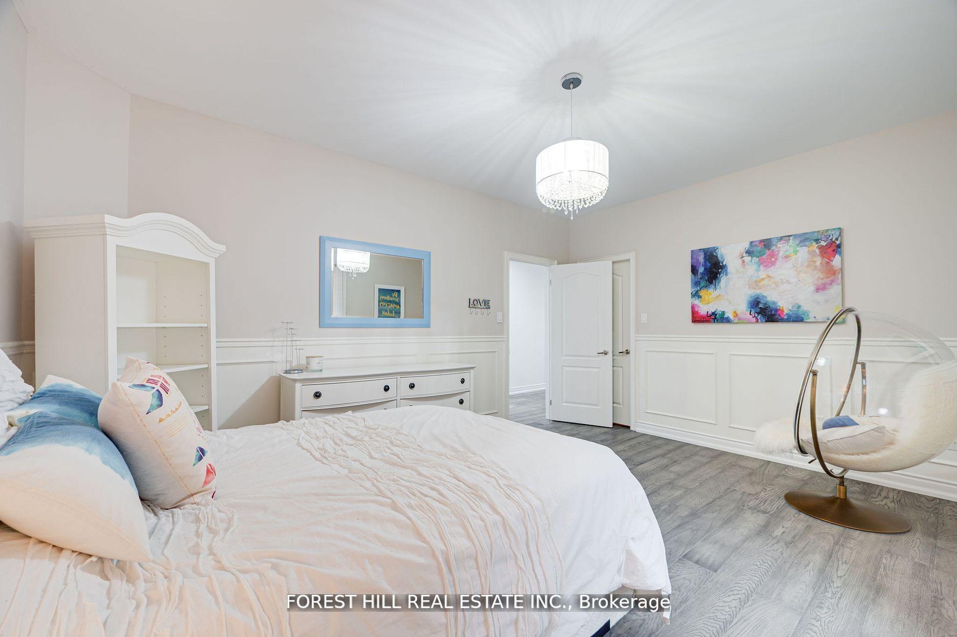 Photo 21 of 139 Ner Israel Drive S, Vaughan, Patterson — HOMEH