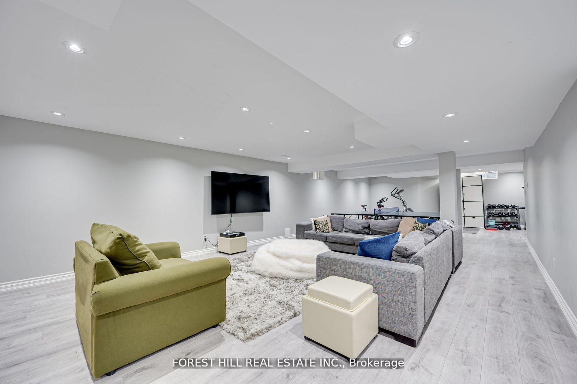 Photo 23 of 139 Ner Israel Drive S, Vaughan, Patterson — HOMEH
