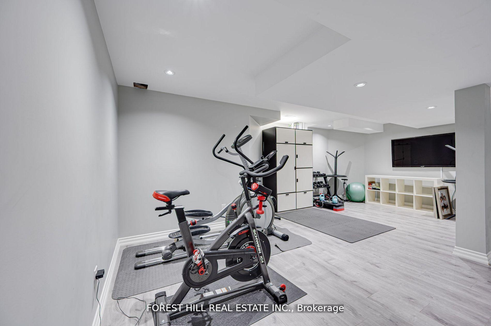 Photo 26 of 139 Ner Israel Drive S, Vaughan, Patterson — HOMEH
