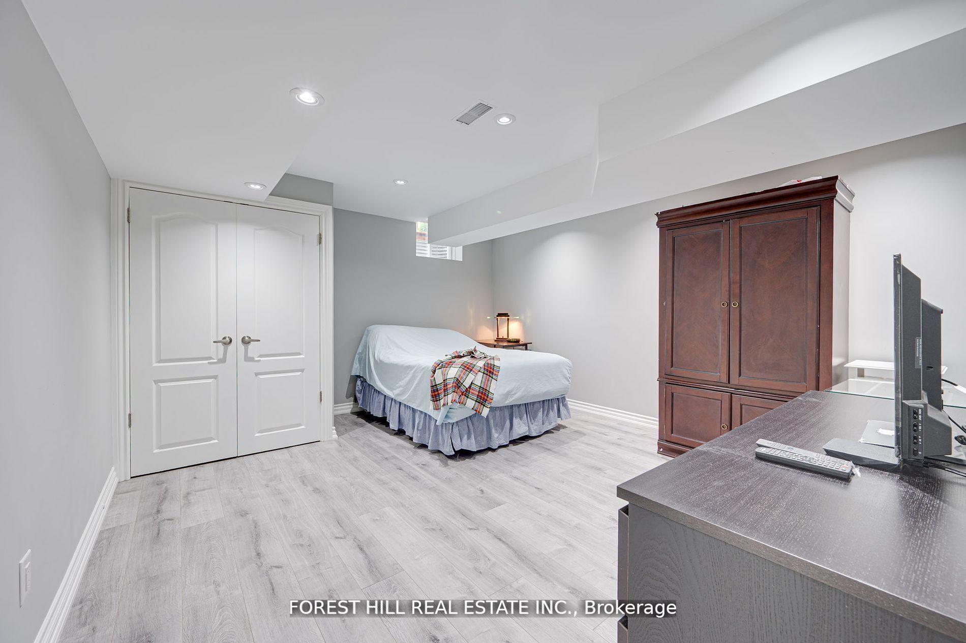 Photo 27 of 139 Ner Israel Drive S, Vaughan, Patterson — HOMEH