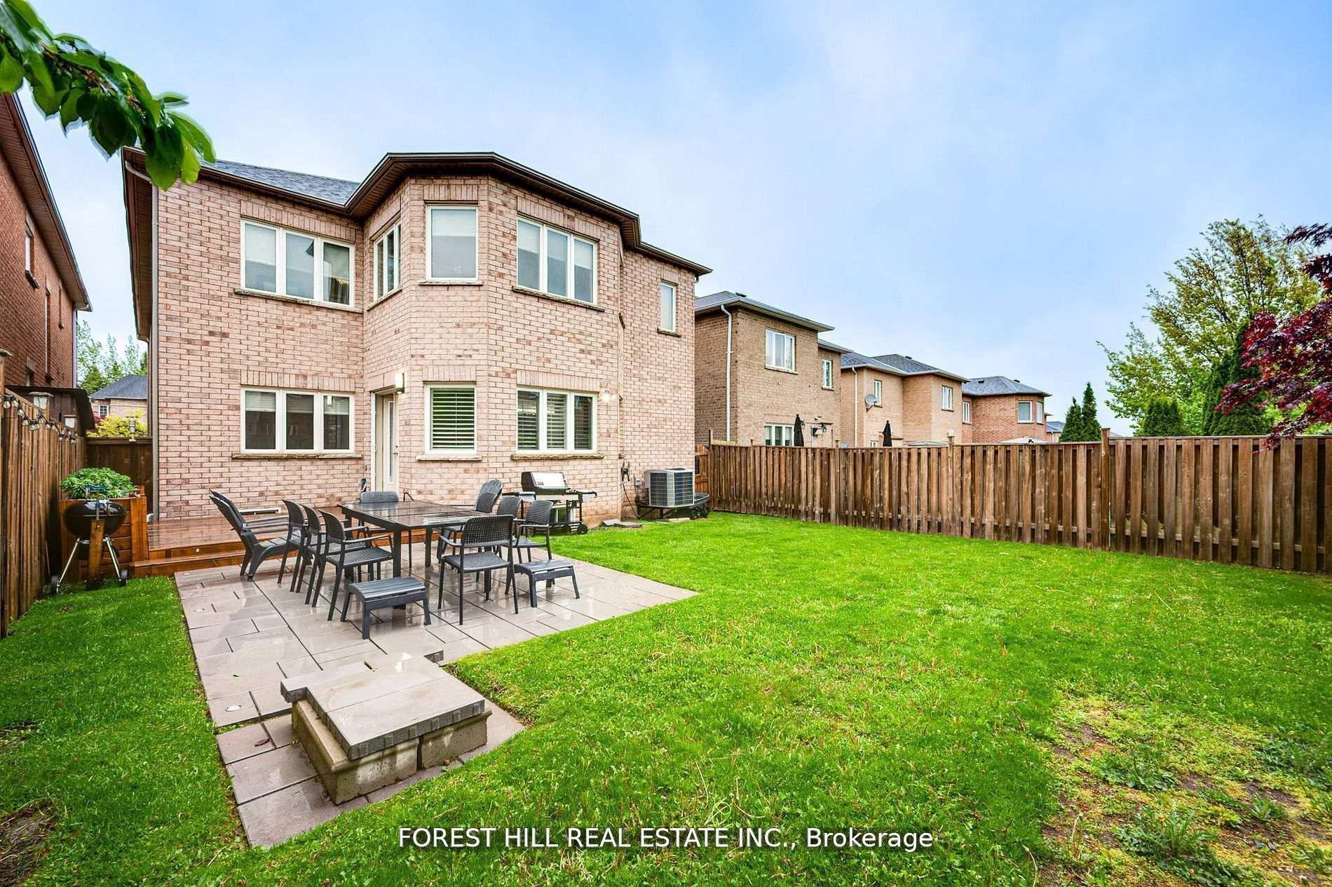 Photo 29 of 139 Ner Israel Drive S, Vaughan, Patterson — HOMEH
