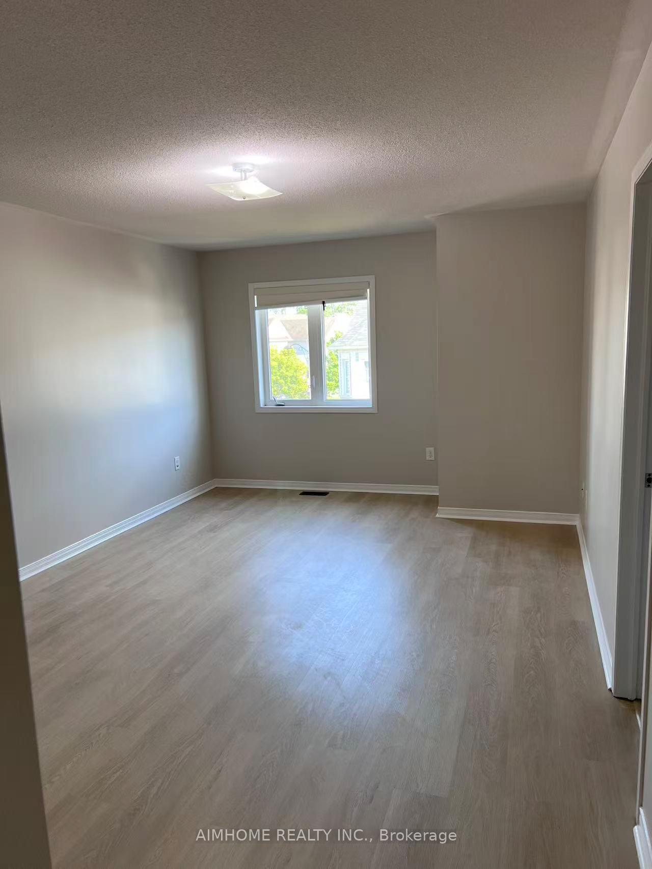 Photo 4 of 80 James Govan Drive, Whitby, Port Whitby — HOMEH
