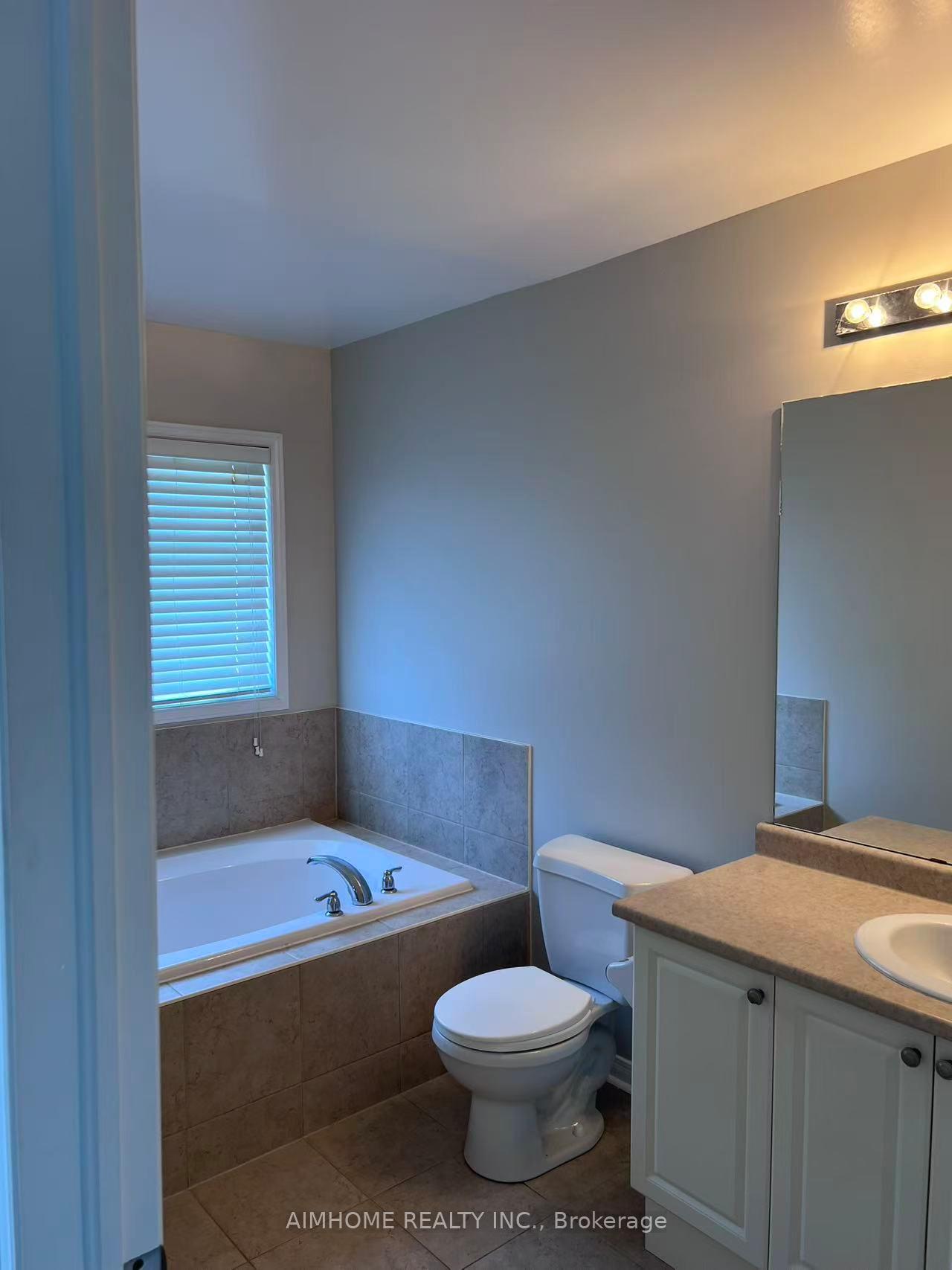 Photo 7 of 80 James Govan Drive, Whitby, Port Whitby — HOMEH