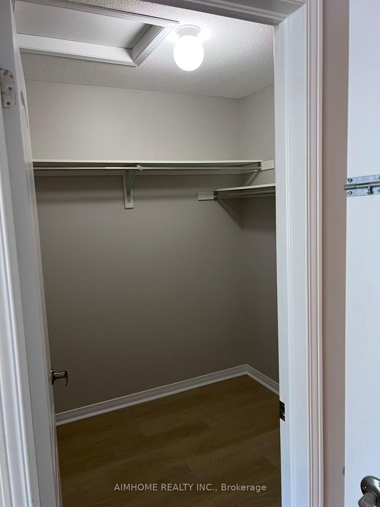 Photo 11 of 80 James Govan Drive, Whitby, Port Whitby — HOMEH