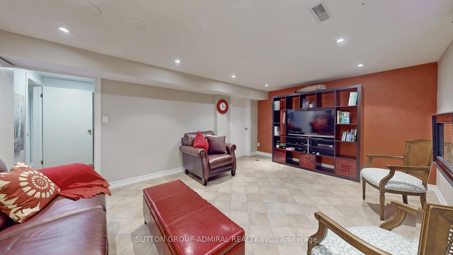 Photo 14 of 91 Kirk Drive, Markham, Royal Orchard — HOMEH